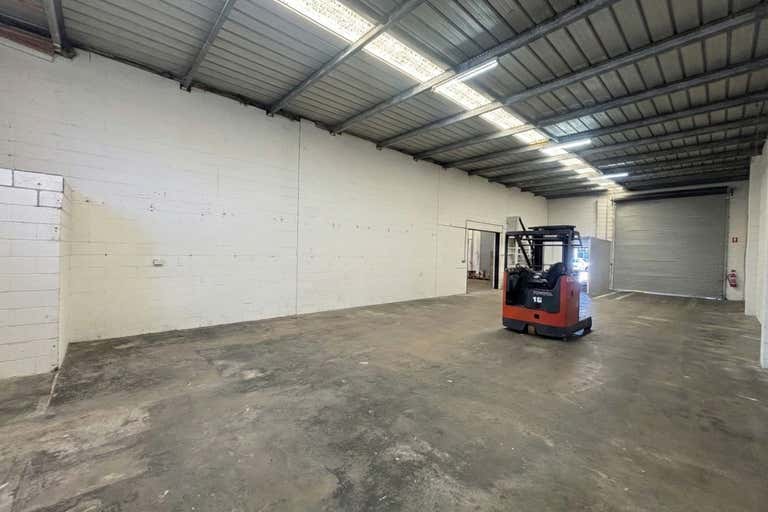 5/25  Machinery Drive Tweed Heads South NSW 2486 - Image 3