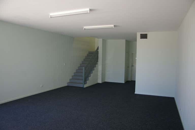 UNIT 2, 12 SELHURST STREET Coopers Plains QLD 4108 - Image 2