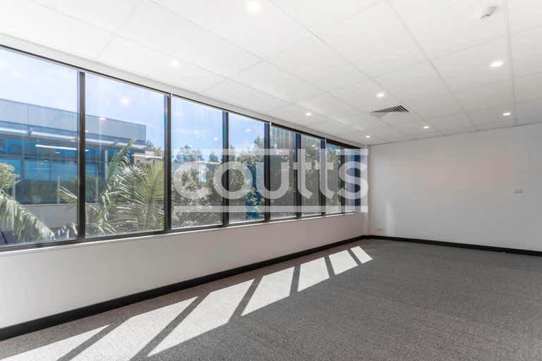 24/6 Meridian Place Bella Vista NSW 2153 - Image 2