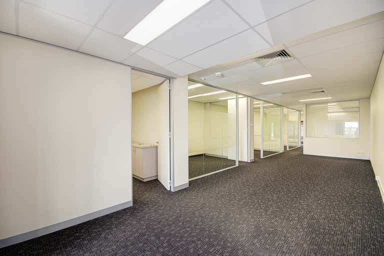 Office 18/240 Pakington Street Geelong West VIC 3218 - Image 3