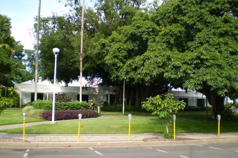 Unit 4, 129A Lake Street Cairns City QLD 4870 - Image 2