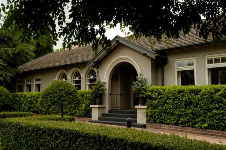 Links House, 17 Links Road Bowral NSW 2576 - Image 1