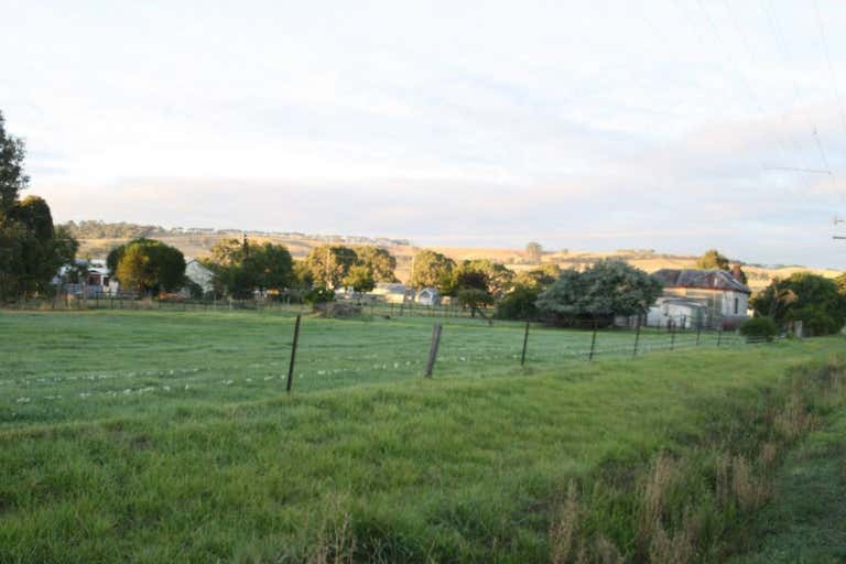 38 Casterton Road, 38 Casterton Road Coleraine VIC 3315 - Image 1