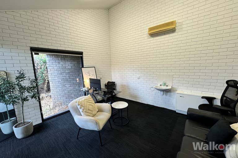 2/95 Union Street Cooks Hill NSW 2300 - Image 3