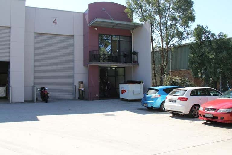 Unit 4, 5 Blackmore Road Smeaton Grange NSW 2567 - Image 1