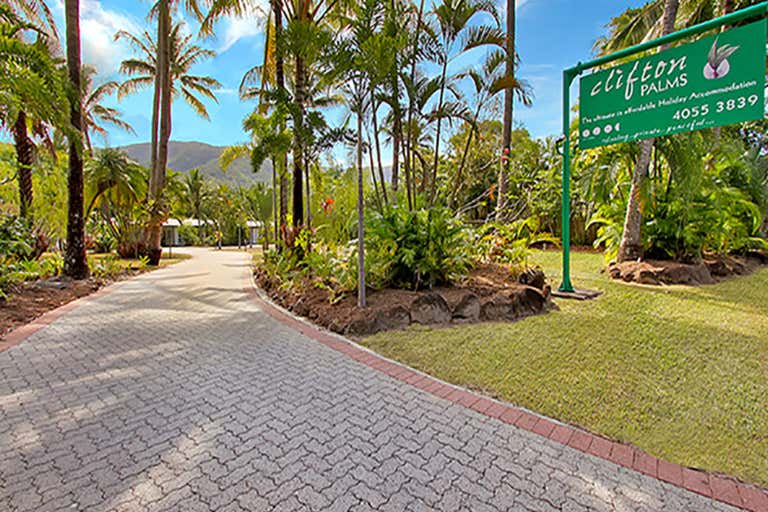 Clifton Palms Holiday Apartments, 35-41 Upolu Esplanade Clifton Beach QLD 4879 - Image 1