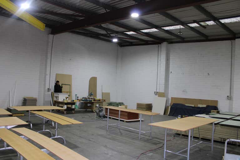 2/150 Garnet Road Kirrawee NSW 2232 - Image 1