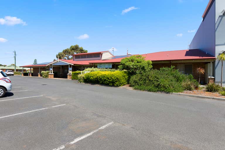 Australind Medical Centre, Unit 2, 1 Mulgara Street Australind WA 6233 - Image 3