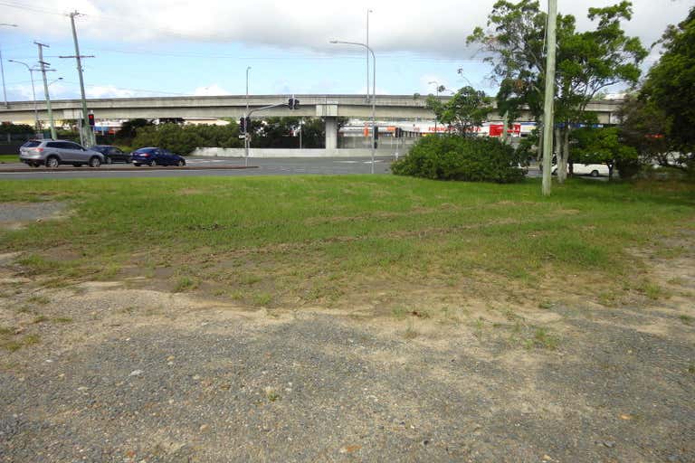 2 New St Nerang QLD 4211 - Image 4