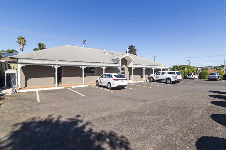 18 Hanna Court Kearneys Spring QLD 4350 - Image 4