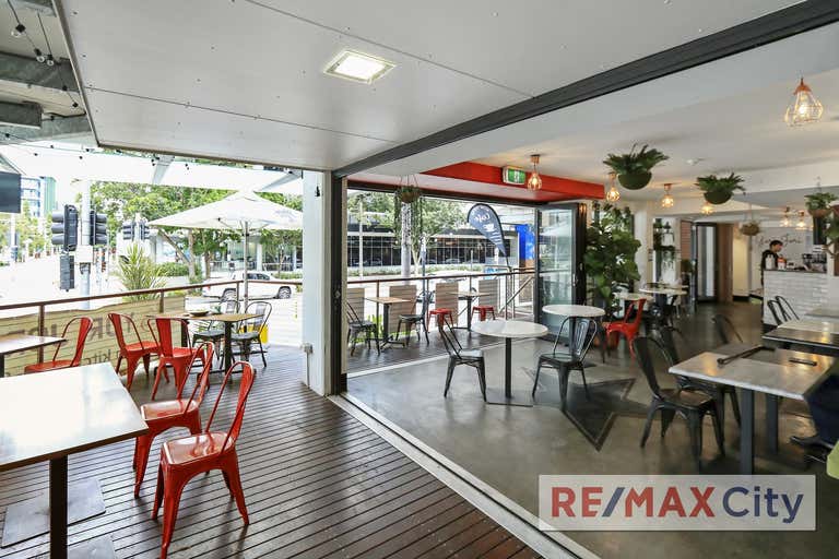 104/125 Melbourne Street South Brisbane QLD 4101 - Image 1