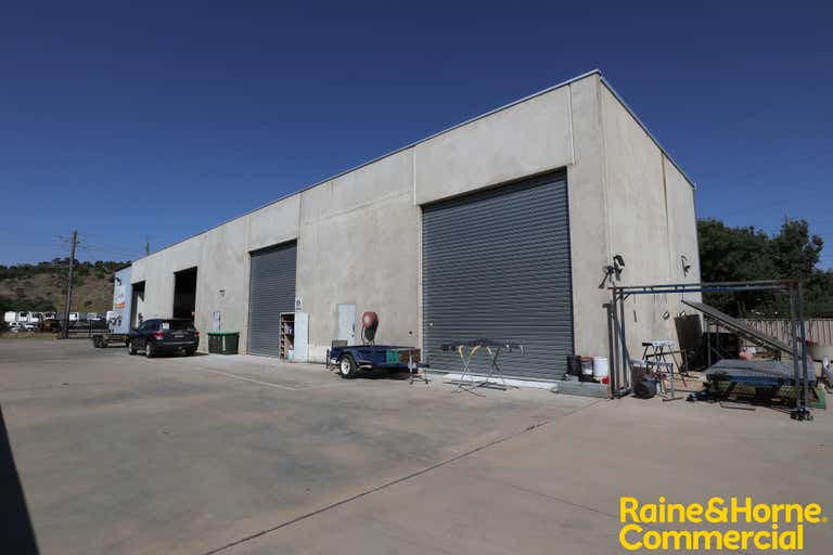 Unit 2, 71 Copland Street Wagga Wagga NSW 2650 - Image 1