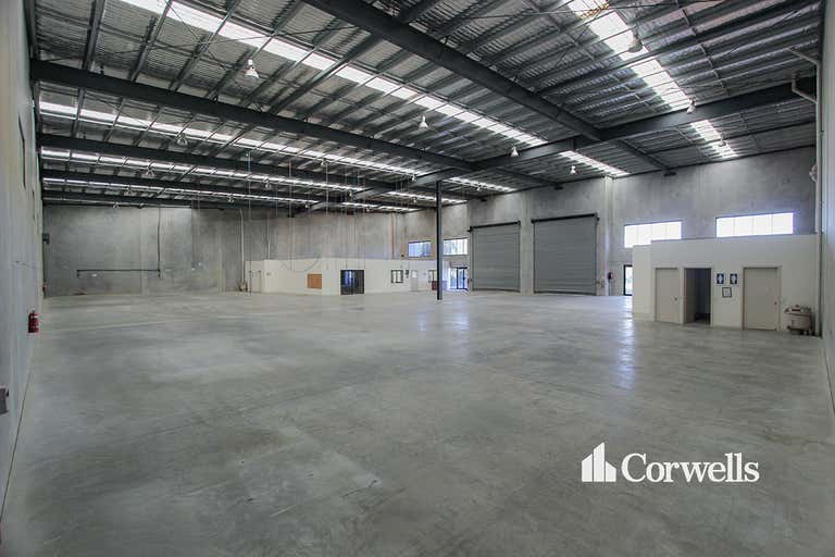 33 Nealdon Drive Meadowbrook QLD 4131 - Image 2