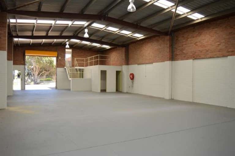 2 Field Close Moorebank NSW 2170 - Image 2