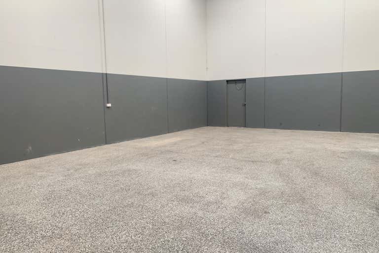 15/93 Yale Drive Epping VIC 3076 - Image 2