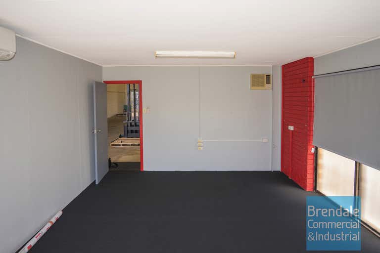 1/3 Unley St Brendale QLD 4500 - Image 4