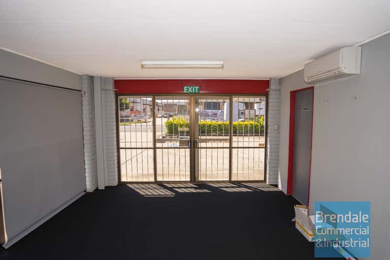 1/3 Unley St Brendale QLD 4500 - Image 2