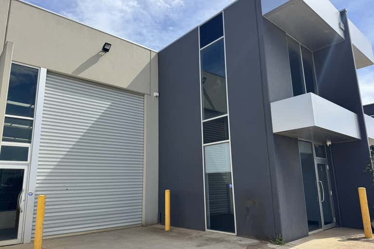 1-2, 87 Riverside Avenue Werribee VIC 3030 - Image 2