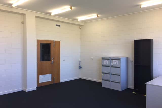 Northlink Offices, 7/17  Comalco Crt Thomastown VIC 3074 - Image 2