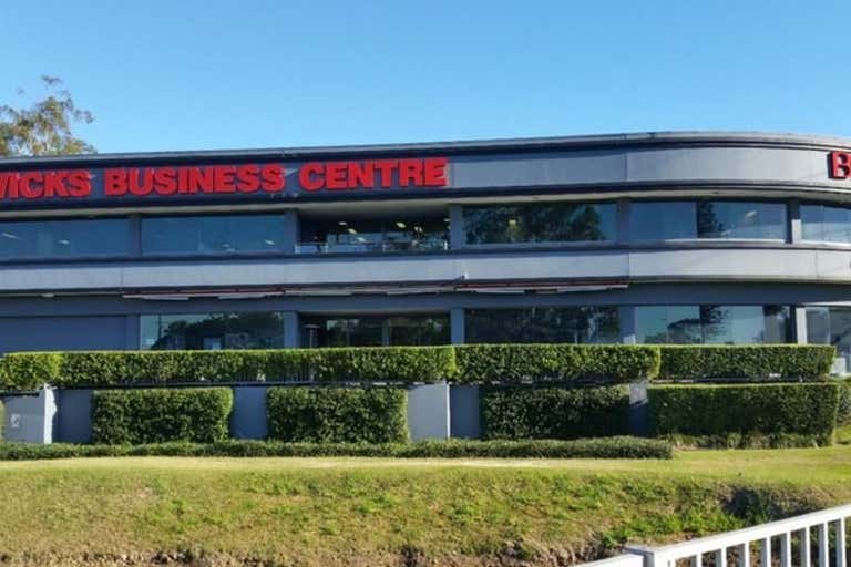 Berwicks Business Centre, Suite 2, 193 Ferry Road Southport QLD 4215 - Image 1