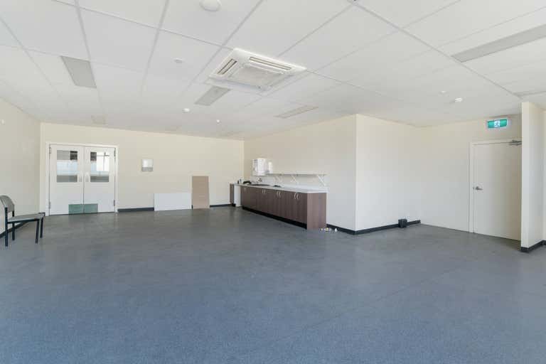 2B Farrow Road Campbelltown NSW 2560 - Image 3