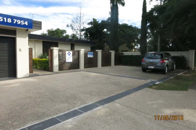 84 Ashmore Road Bundall QLD 4217 - Image 2