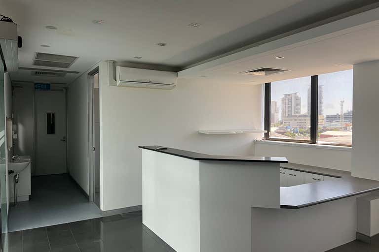 Level 3, AB/34 High Street Southport QLD 4215 - Image 1