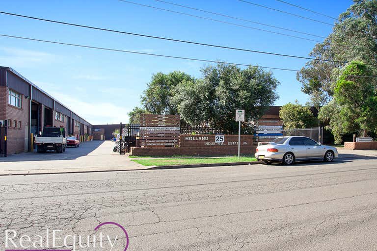7/25 Childs Road Chipping Norton NSW 2170 - Image 3