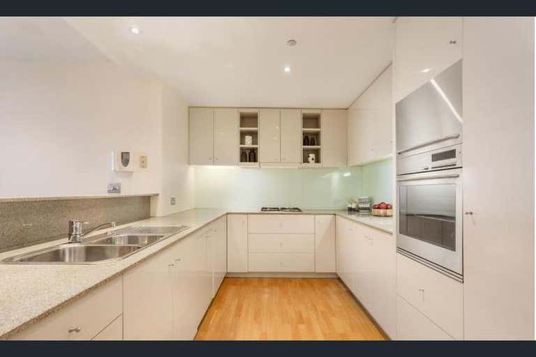 1/1 Queensberry Road Carlton VIC 3053 - Image 2