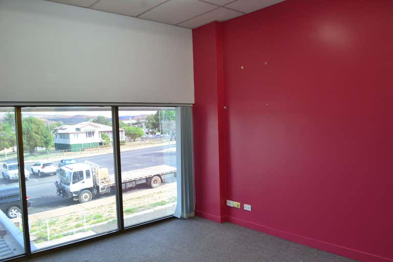 Suite 14, 119 Camooweal Street Mount Isa QLD 4825 - Image 4