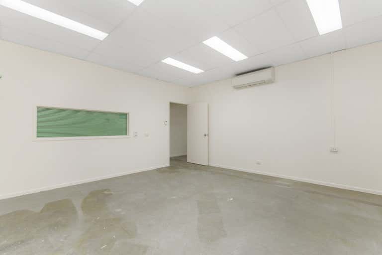 Unit 3, 216-230 Woolcock Street Currajong QLD 4812 - Image 4