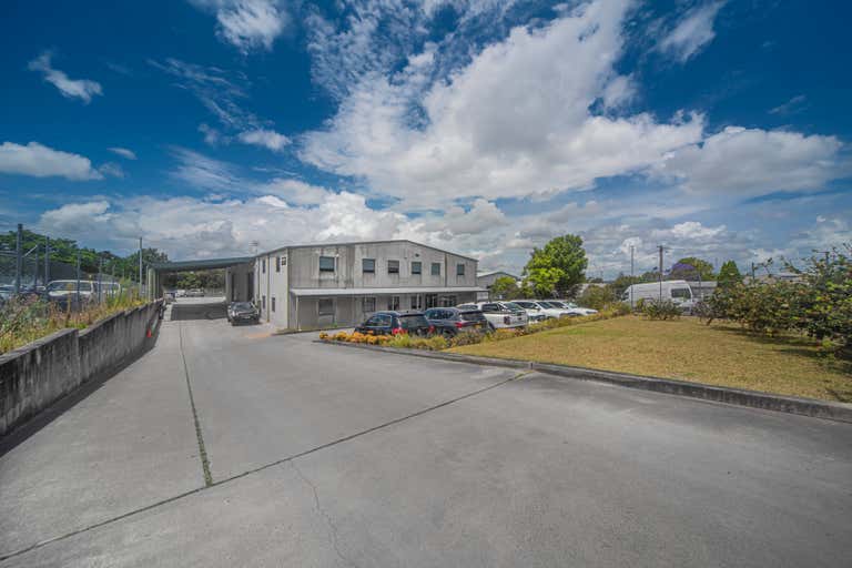 8 McIntyre Way Bomaderry NSW 2541 - Image 1