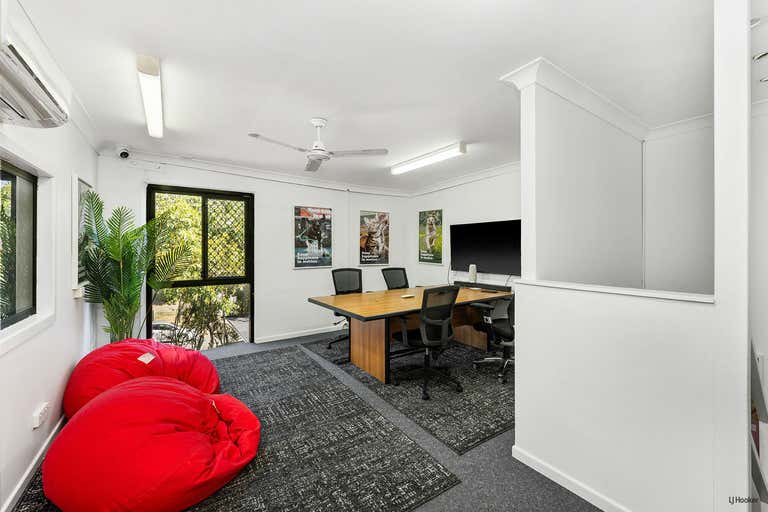 5/55-57 Dover Drive Burleigh Heads QLD 4220 - Image 3