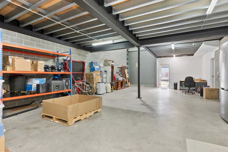 17/37A King Road Hornsby NSW 2077 - Image 2