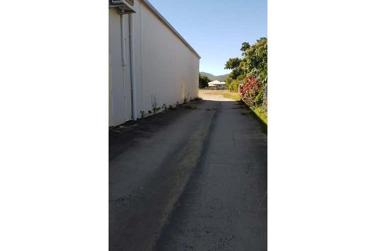 204 Alexandra Street Kawana QLD 4701 - Image 2