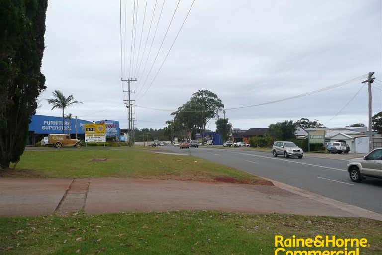 205 Lake Road Port Macquarie NSW 2444 - Image 3