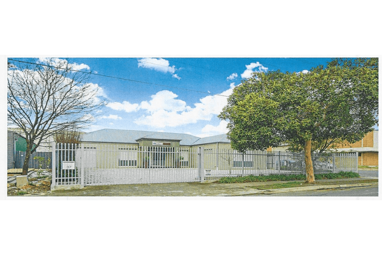 37 Barnes Road Glynde SA 5070 - Image 1