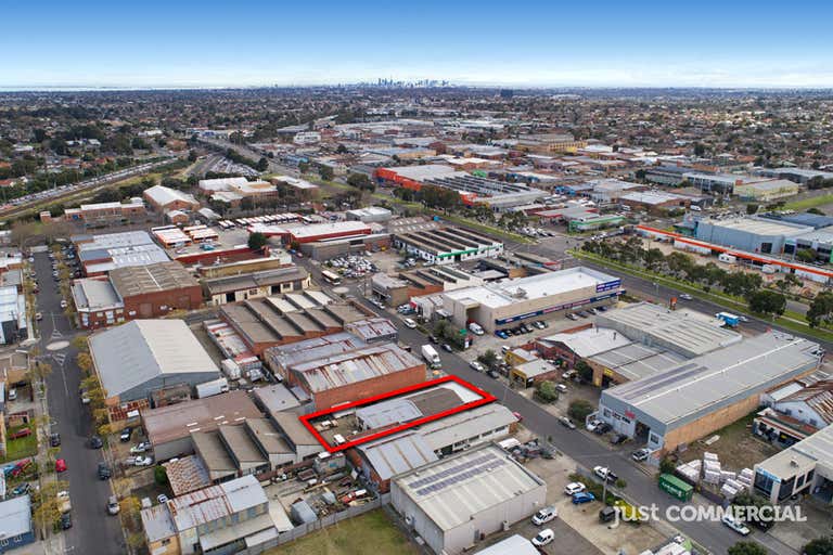 24 Fulton Street Oakleigh South VIC 3167 - Image 4