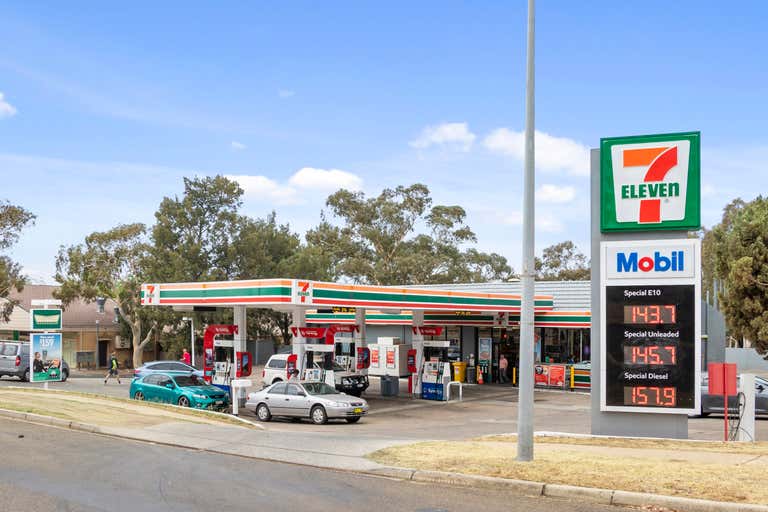 7-Eleven, 2 Chinner Crescent Melba ACT 2615 - Image 2