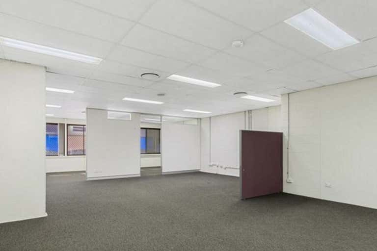 5/46 Smith Street Southport QLD 4215 - Image 3