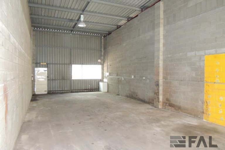 Unit  4, 48 Bullockhead Street Sumner QLD 4074 - Image 1