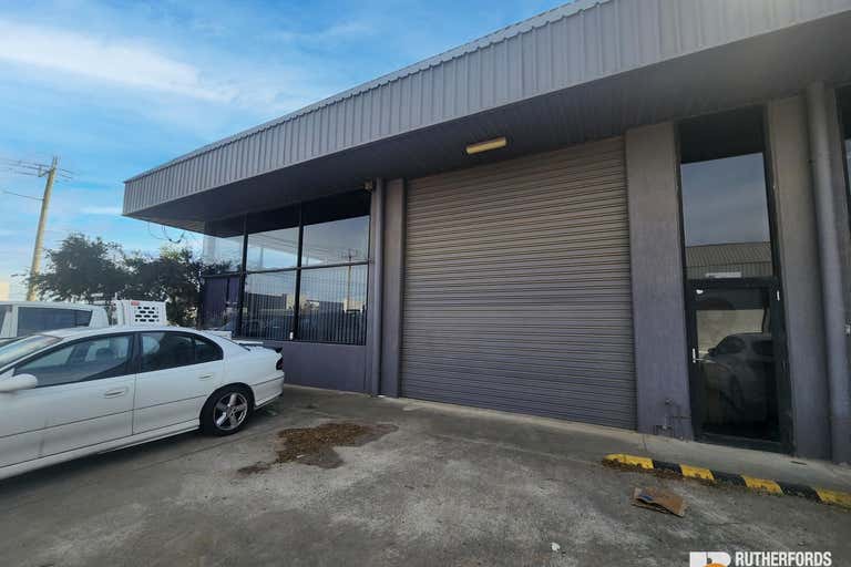 1/40 Barrie Road Tullamarine VIC 3043 - Image 1