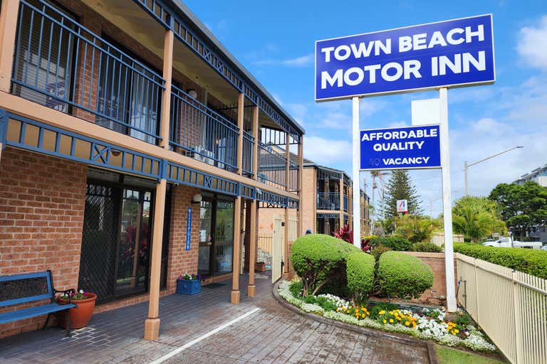 Town Beach Motor Inn, 12-14 Gordon Street Port Macquarie NSW 2444 - Image 1