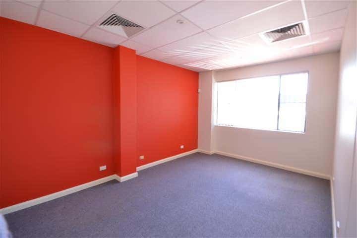 (First Floor)/805 Hunter Street Newcastle West NSW 2302 - Image 3