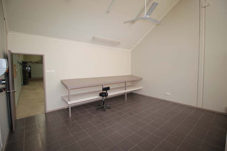 1/27 Peninsula Boulevard Seaford VIC 3198 - Image 3