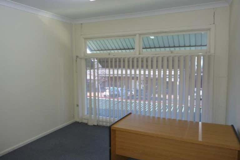 Suite 4, Suite 4/10-16 Pulteney Street Taree NSW 2430 - Image 3