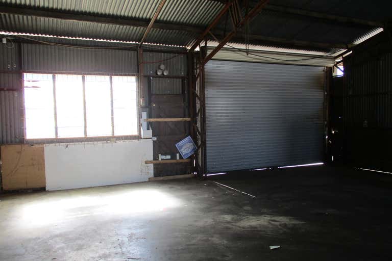 Unit 3/15 Logan River Road Beenleigh QLD 4207 - Image 3