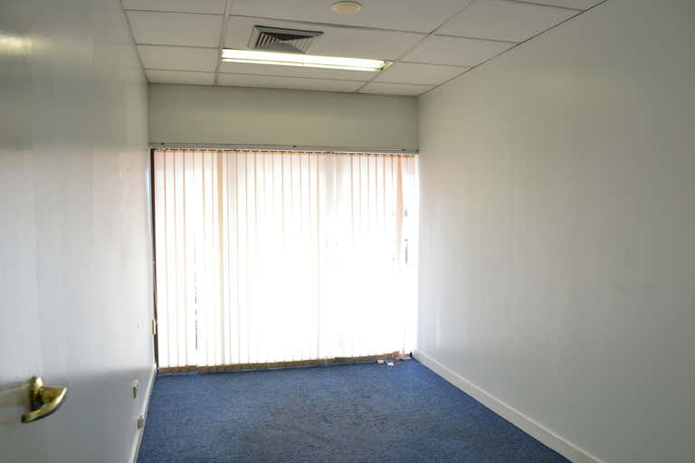 Suite 28, 119 Camooweal Street Mount Isa QLD 4825 - Image 4