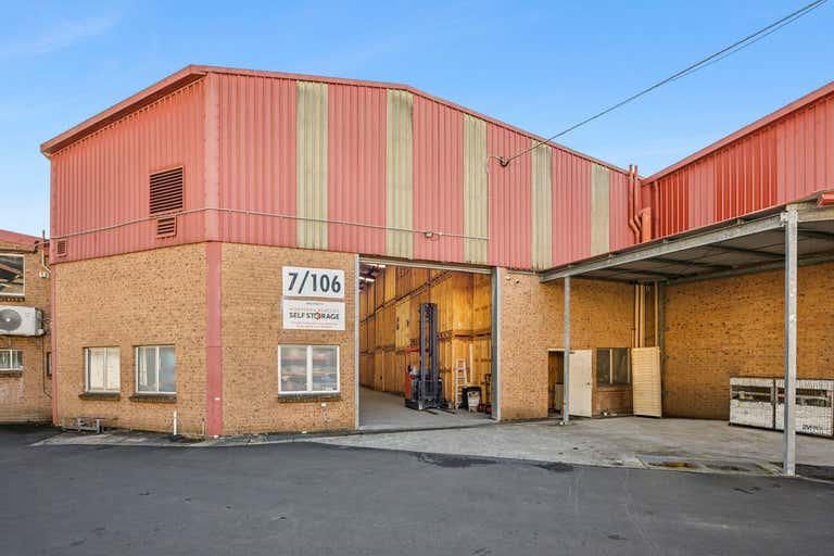 W7/106 Old Pittwater Road Brookvale NSW 2100 - Image 1