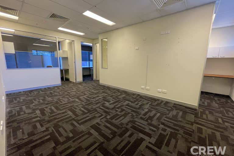30102/Southport Central, 9 Lawson Street Southport QLD 4215 - Image 1